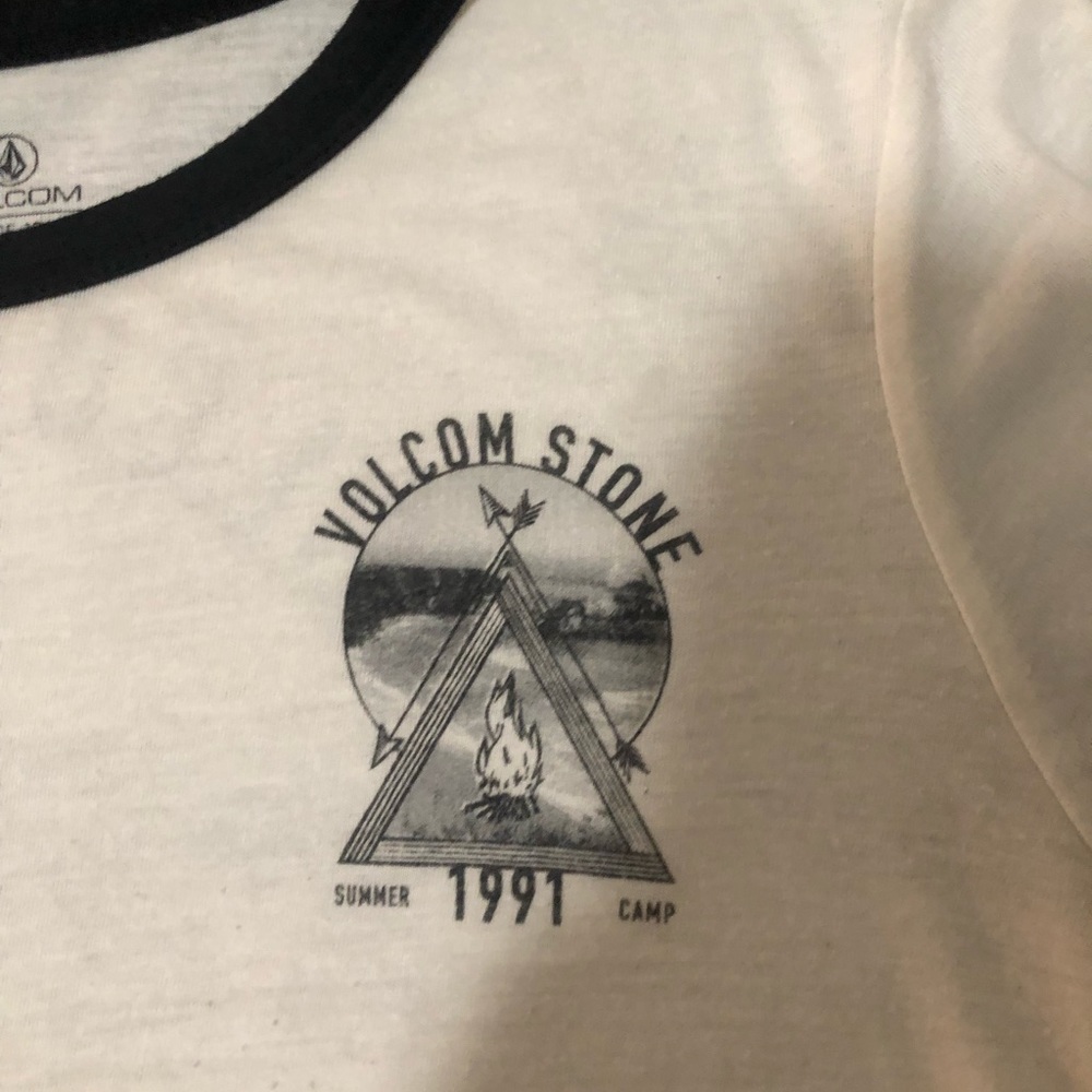 Volcom Ringer Tee - Picture 2 of 5